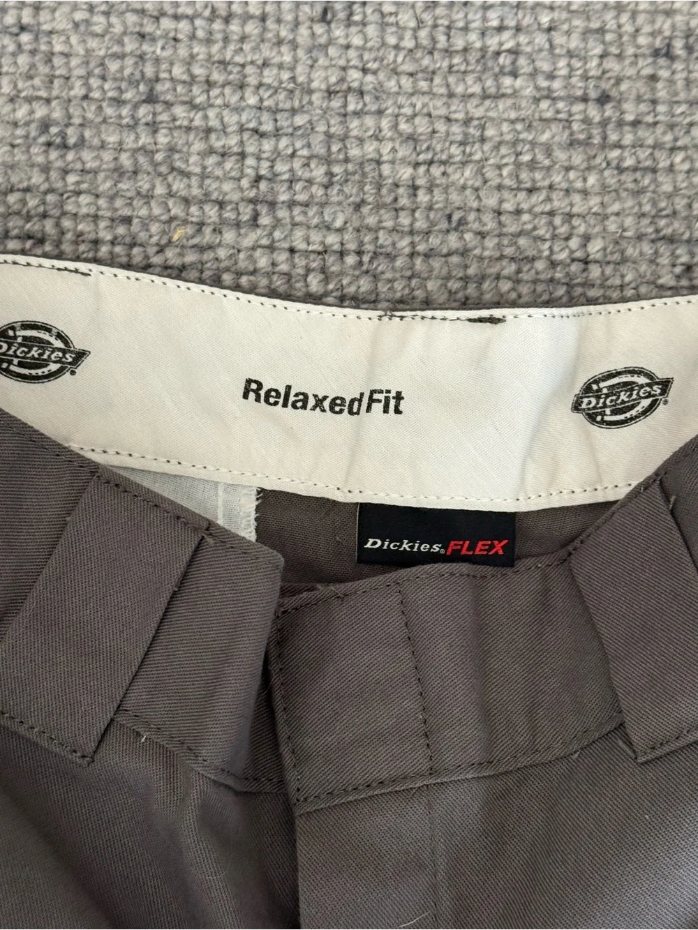 Dickies Flex Men's Grey Chino Shorts Relaxed Fit Size 30 Dress Pants